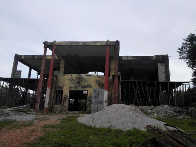 roopis shooting house construction